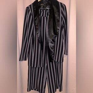 Black and White Striped set